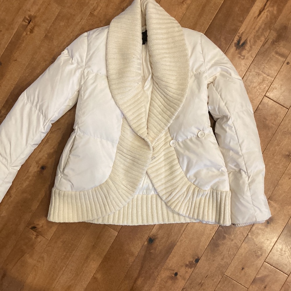 BCBG MaxAzria Snow Jacket; Size XXS - Picture 9 of 9